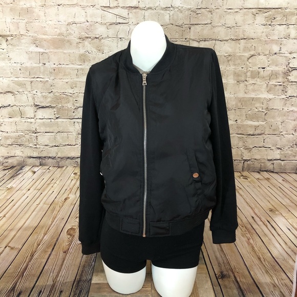 Forever 21 Jackets & Blazers - Black bomber jacket raglan sleeves size Small